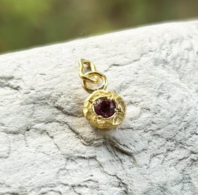 K24天然レッドスピネル Pure Gold+Red Spinel◇純金 ◇ペンダント