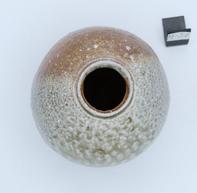 信楽焼 花器一輪挿し 特殊穴窯焼成 | iichi 日々の暮らしを心地よく