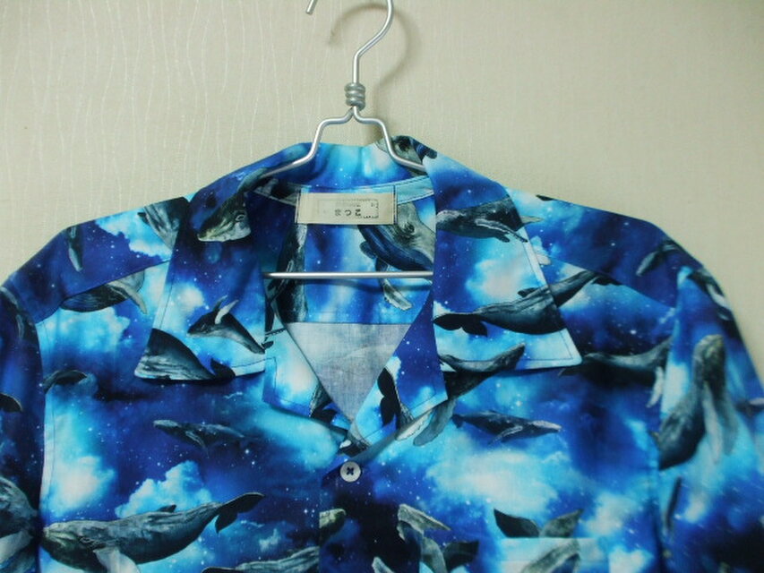 【美品❗️】DESCENDANT クジラ プリント 半袖シャツ　サイズ2 美品❗️】DESCENDANT クジラ プリント 半袖シャツ サイズ2 DESCENDANT