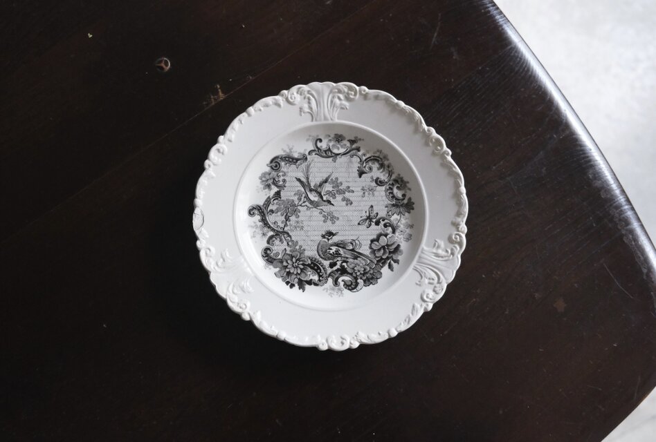 D.Johnston/Bordeaux ボルドー ロココ レリーフ グリザイユ 平皿