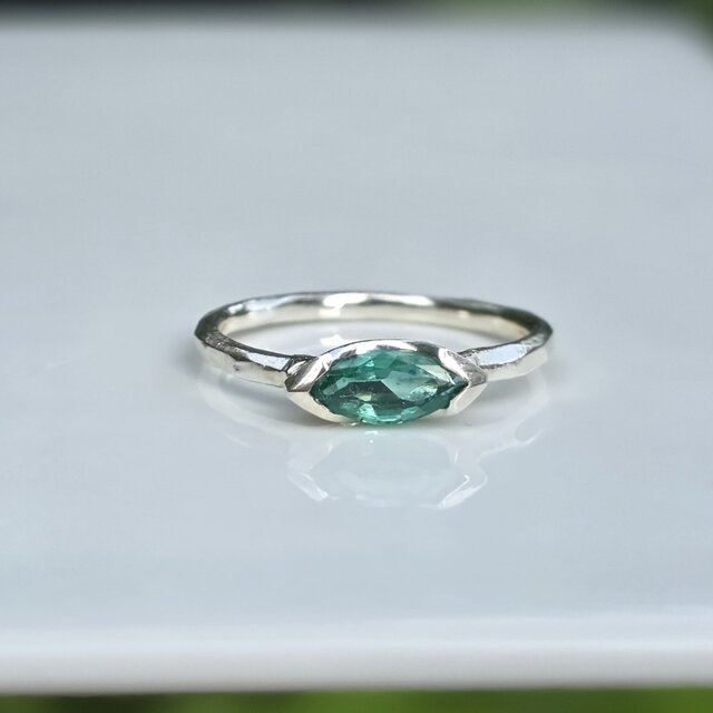 エメラルド 0.53ct マーキスカット シルバーSV925リング | iichi 日々