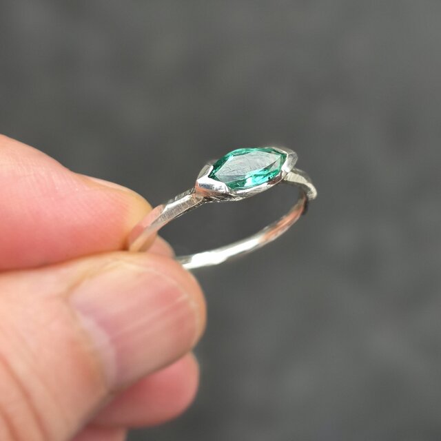 エメラルド 0.53ct マーキスカット シルバーSV925リング | iichi 日々