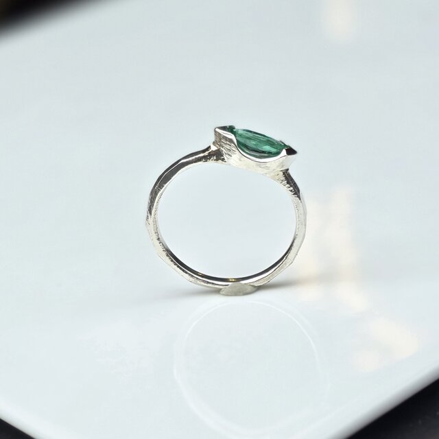 エメラルド 0.53ct マーキスカット シルバーSV925リング | iichi 日々