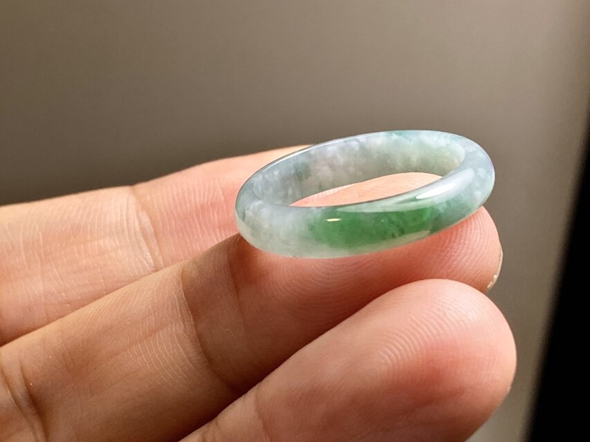 翡翠　グアテマラ産　龍　リング　美品 ソーティング 翡翠 グアテマラ産 龍 リング 美品 ソーティング 翡翠 グアテマラ産 龍