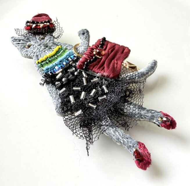 ブリティッシュショートヘアー】手刺繍 ブローチ 星とお出かけ 2way