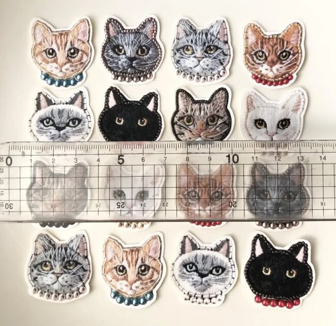 オリジナル 猫シール】8種類の猫ちゃん 手作りフレークシール 16枚