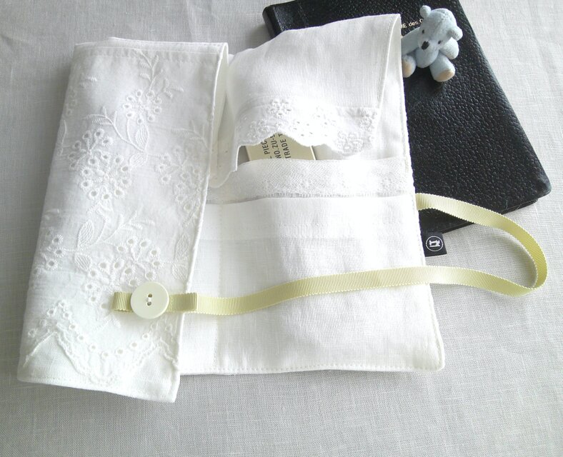 ♪さまorder」刺繍lace×linen MultiCase | iichi 日々の暮らしを