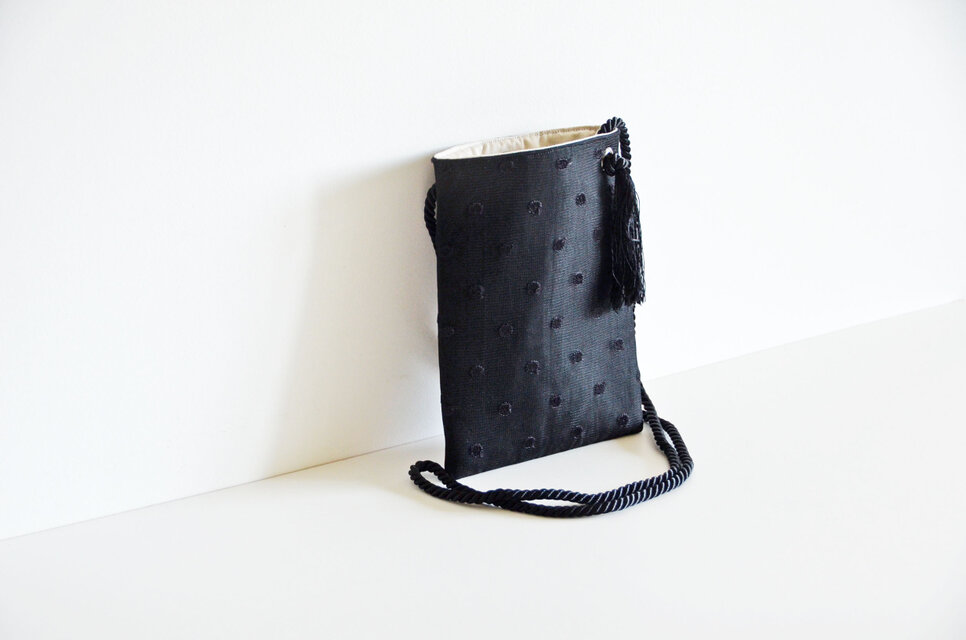 1点限定！チュール刺繍ドット ブラック 2wayスマホポーチ スマホ