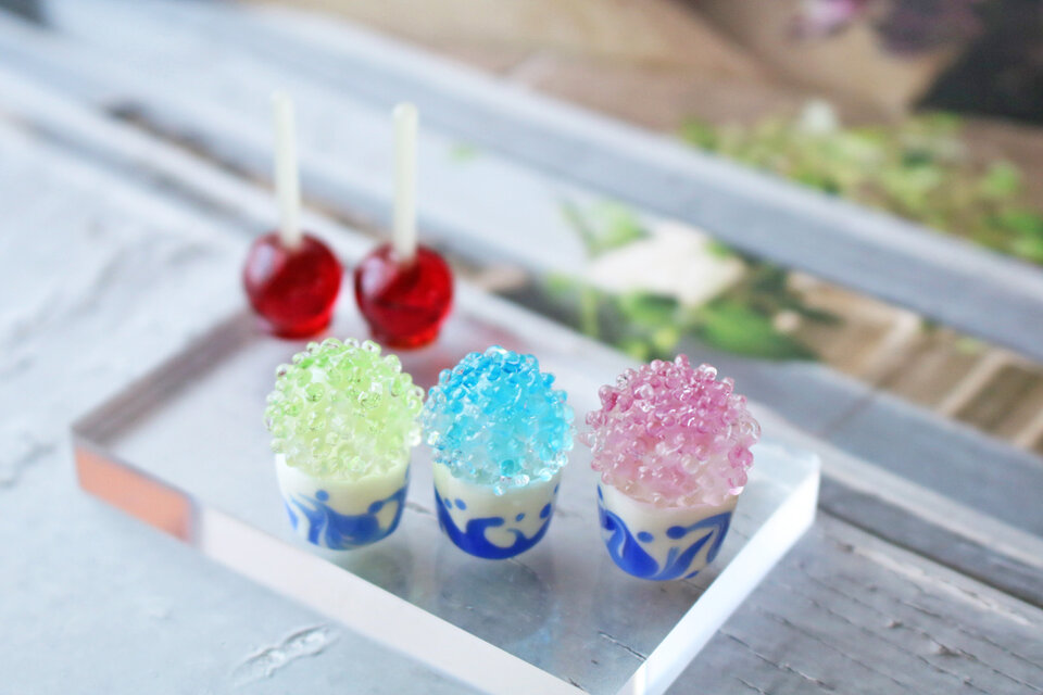 ガラスの夏祭り「かき氷とりんご飴」／ミニチュア縁日 | iichi 日々の