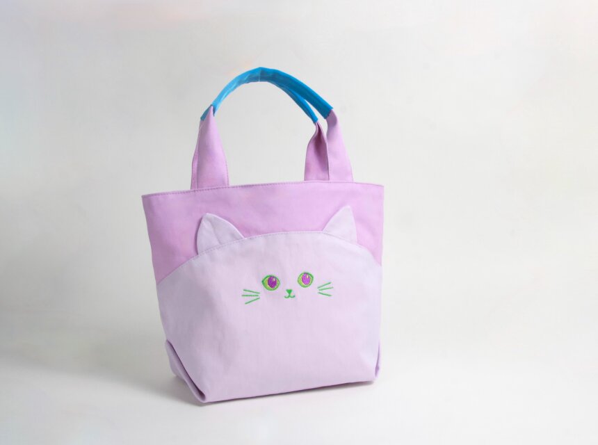 にゃんともクセになる⭐︎ ねこ ミニバッグ カラフルトート ライラック