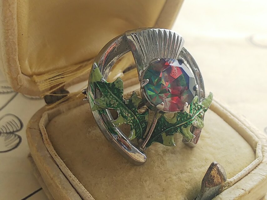 ヴィンテージ アザミの花／アイリスGlass エナメルブローチ（約25×25