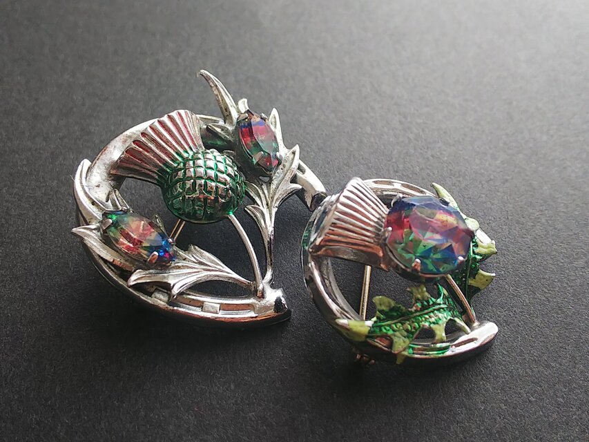 ヴィンテージ アザミの花／アイリスGlass エナメルブローチ（約25×25