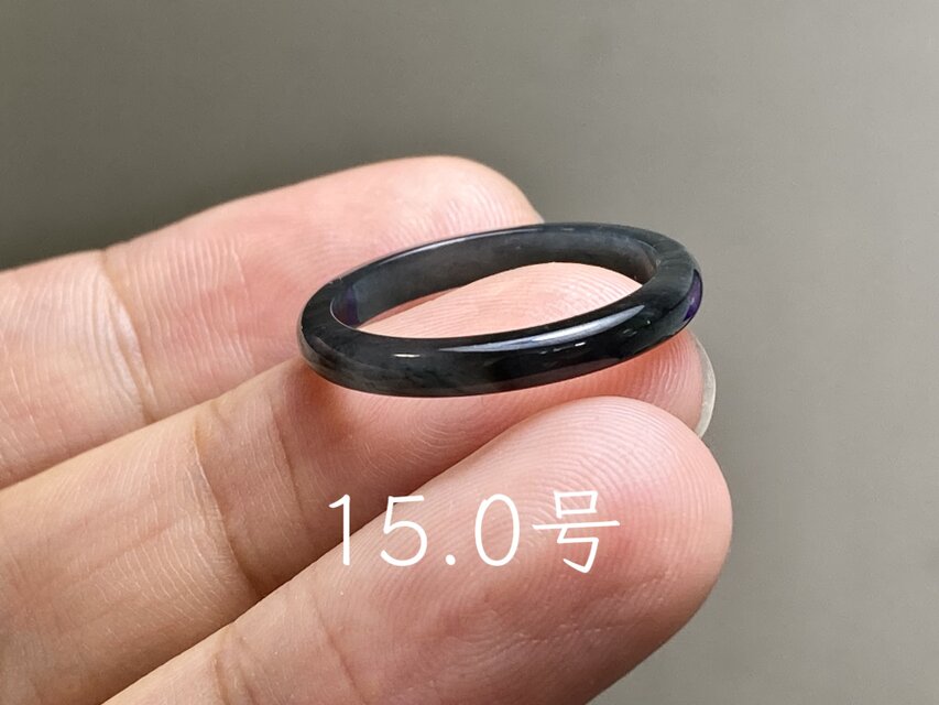 L18-221 黒翡翠 氷糯種 15.0号 グアテマラ産 A貨 本翡翠 くりぬき