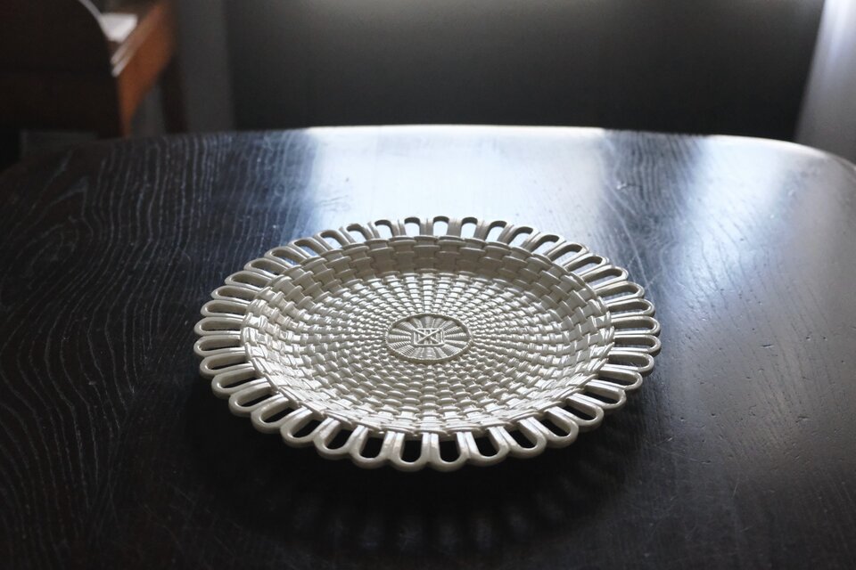 イギリス陶器 クリームウェア パニエ皿 平皿 φ27cm アンティーク