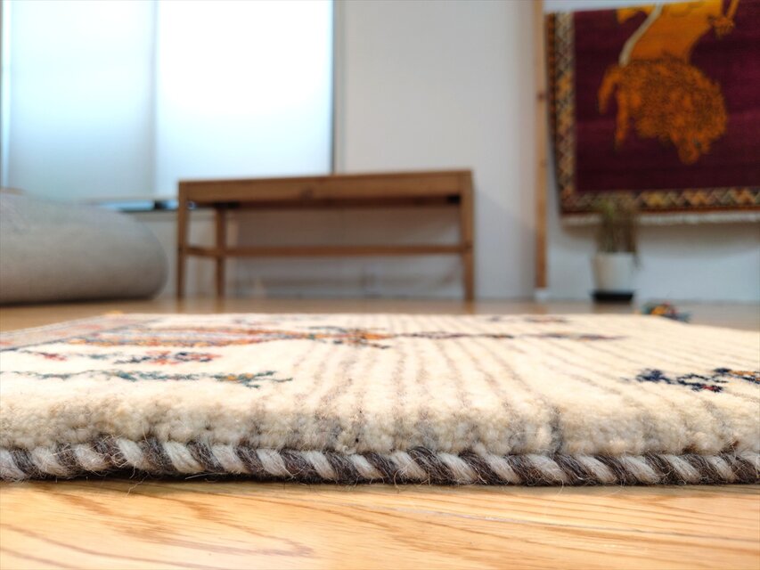 手織り ペルシャ ギャッベ 玄関マット小 58x41㎝ アイボリー 織子さん