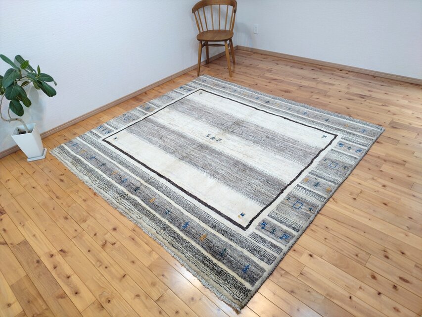 ハンドメイド ペルシャ ギャッベ リビング 正方形ラグ 197x208cm