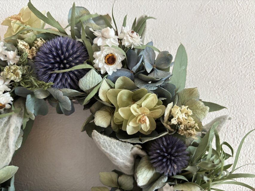 秋色紫陽花とユーカリのナチュラルリース | iichi 日々の暮らしを
