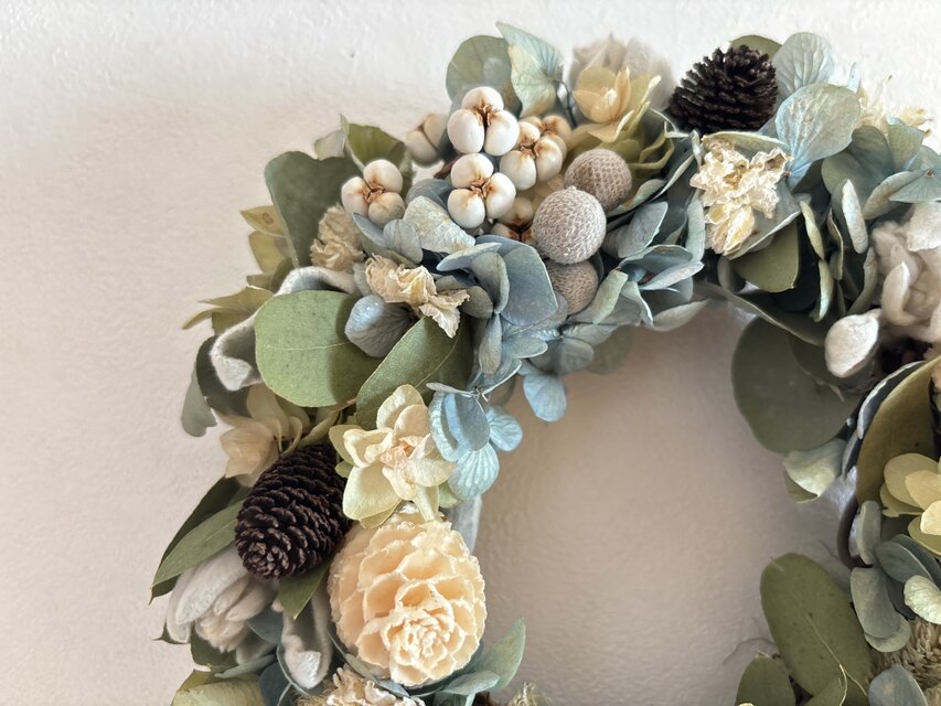 秋色紫陽花と木の実のナチュラルリース | iichi 日々の暮らしを