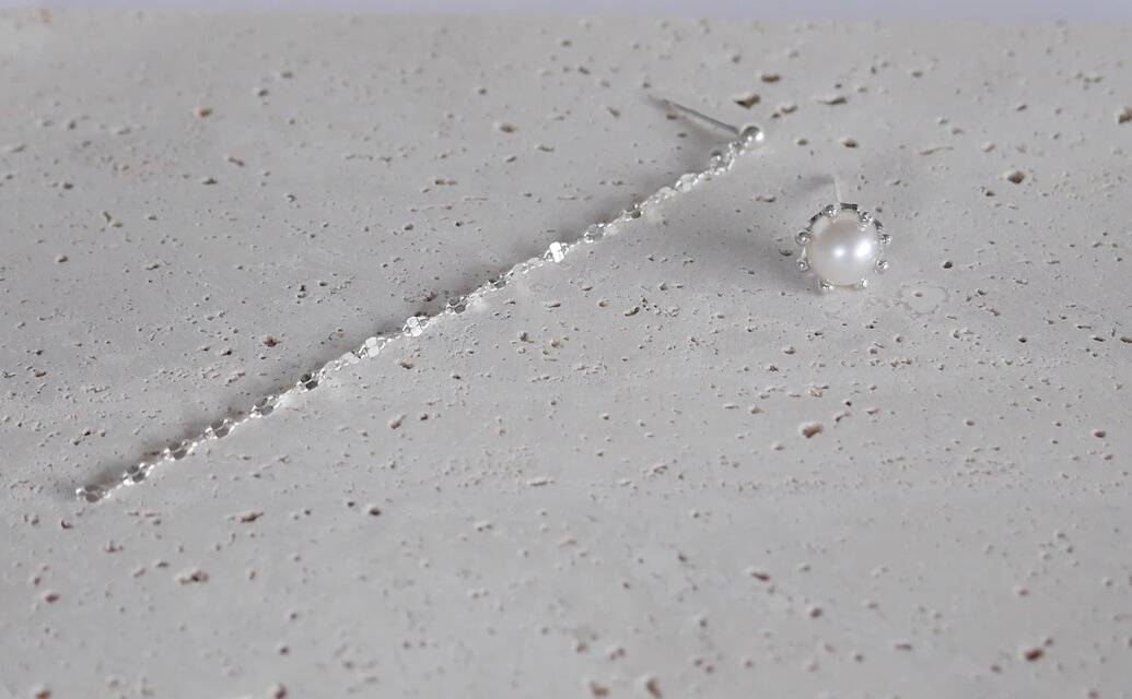 一点物☆asymmetry pierce（アコヤ*SVチェーン） | iichi 日々の暮らし