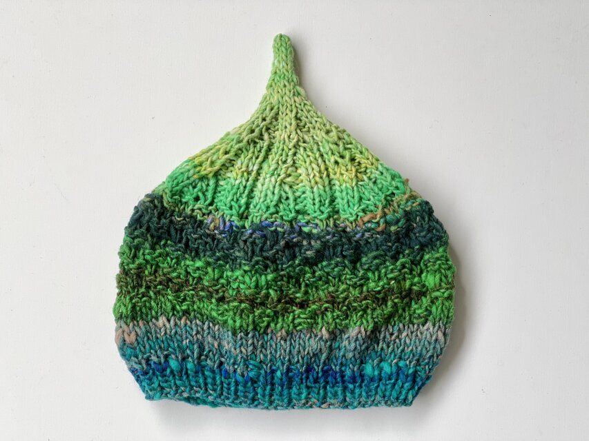 1点限定！ 手編みどんぐりニット帽子2027 野呂英作毛糸使用 ブルー