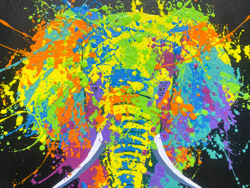 elephant」/ acrylic on panel | iichi 日々の暮らしを心地よくする