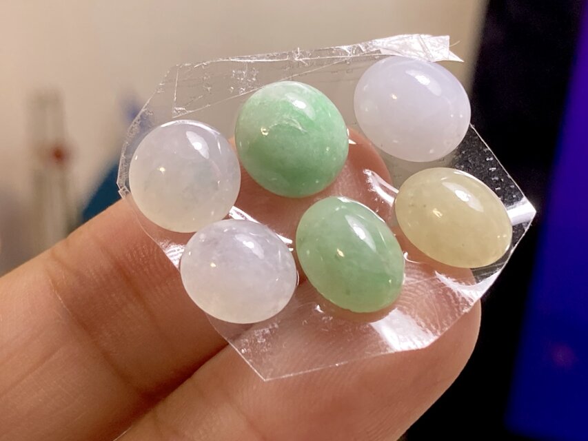 RS13-173 ミャンマー産 A貨 本翡翠 ルース 硬玉 ジェダイト | iichi