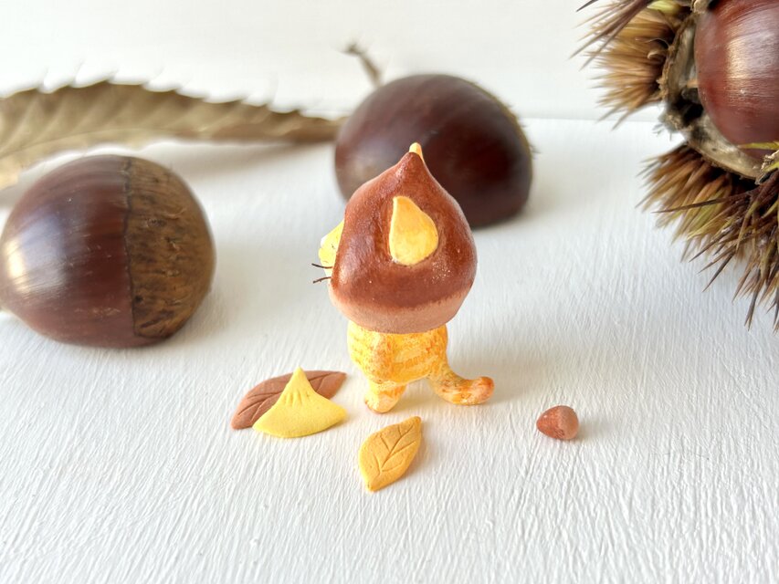 栗をかぶった猫さん（黄トラ） | iichi 日々の暮らしを心地よくする