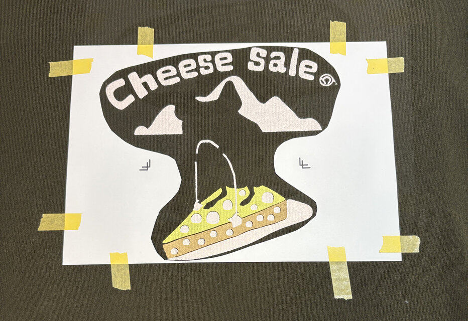 シルクスクリーンプリント「CHEESE SALE」ブラック | iichi 日々の