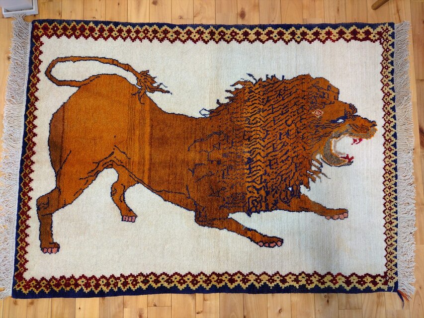 ペルシャ オールドギャッベ ライオン 手織り ラグ 147×105cm キャメル