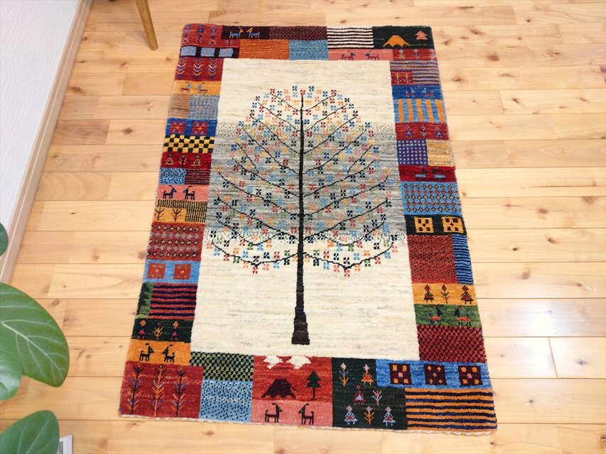 ハンドメイド ペルシャ ギャッベ カシュクリ ラグ 118×81㎝ 生命の木