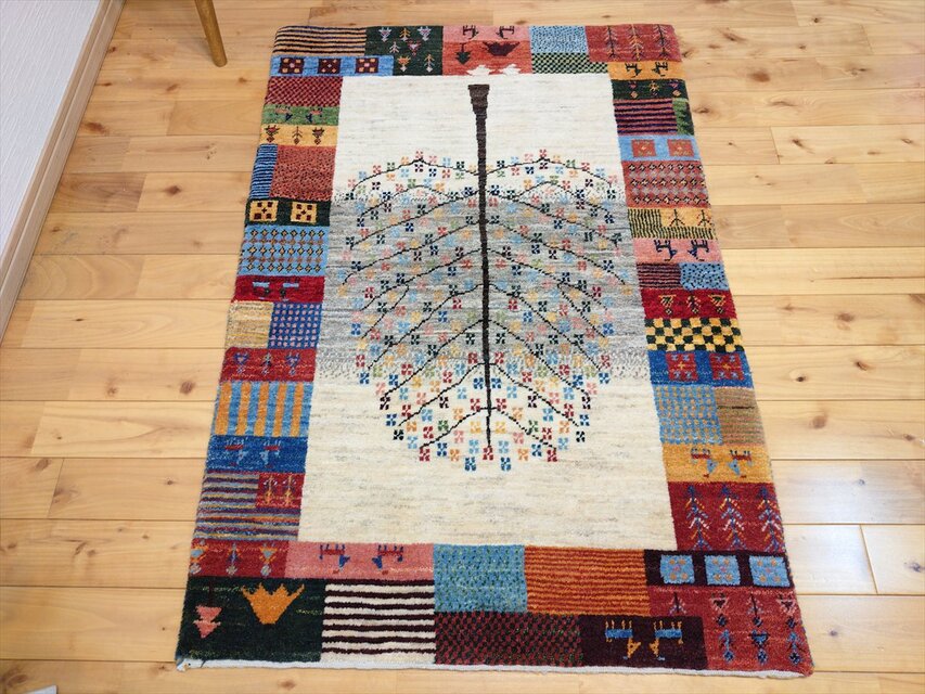 ハンドメイド ペルシャ ギャッベ カシュクリ ラグ 118×81㎝ 生命の木