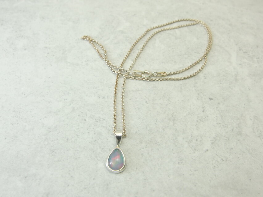 しずく型のシルバーオパールネックレス【silver】ティアドロップ/雫/10
