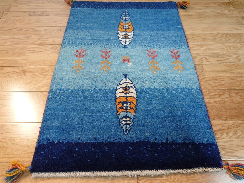 ハンドメイド ペルシャ ギャッベ 玄関マット ラグ 88x60cm ブルー 糸杉