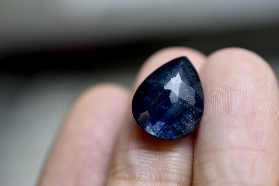 RS13-189 非加熱 6.45ct 希少な バイカラー 勝色 サファイア ルース