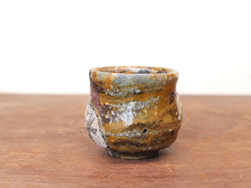 備前焼の壺 木箱付き 備前焼 窯変ぐい呑み(木箱付き) gi-073 | iichi 日々の暮らしを