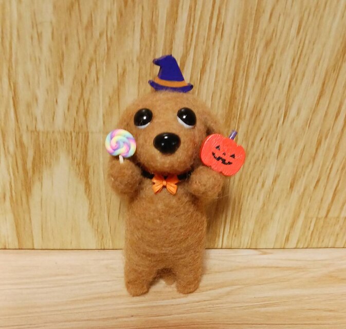 羊毛フェルト ハロウィン ダックスフンドと キャンディ かぼちゃ