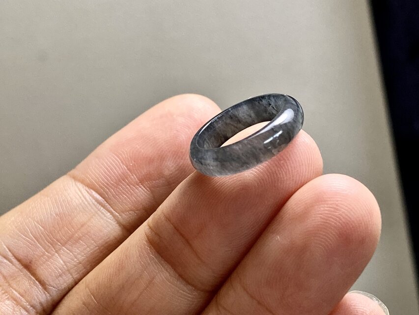 L13-217細身高氷種竹節リング13.5号グアテマラ産A貨本翡翠くりぬき黒翡翠 L19-55 ピンキーリング 氷糯種 黒翡翠 1.0号 グアテマラ産 A貨 本翡翠