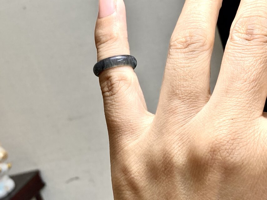 L19-55 ピンキーリング 氷糯種 黒翡翠 1.0号 グアテマラ産 A貨 本翡翠 L19-55 ピンキーリング 氷糯種 黒翡翠 1.0号 グアテマラ産 A貨 本翡翠