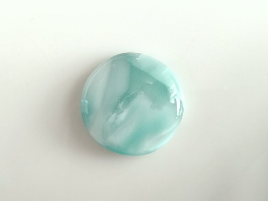 グリーンヘミモルファイト 20x20mm ルース | iichi 日々の暮らしを