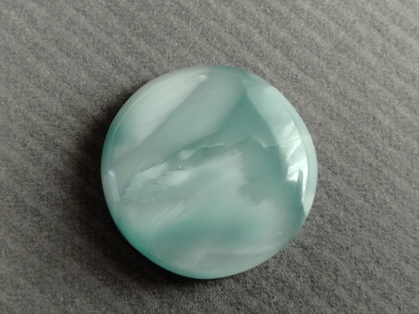 グリーンヘミモルファイト 20x20mm ルース | iichi 日々の暮らしを