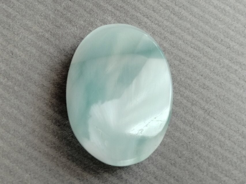 グリーンヘミモルファイト 28x20mm ルース | iichi 日々の暮らしを