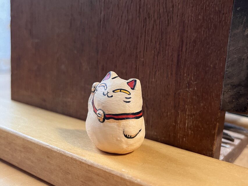 置物「招き猫 白福」 | iichi 日々の暮らしを心地よくするハンドメイド