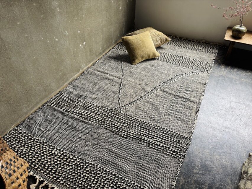 モロッコラグ 261cm × 135cm | iichi 日々の暮らしを心地よくする