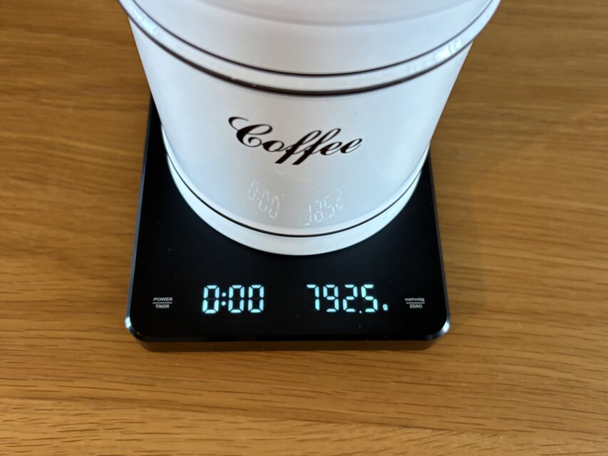 英国の古い気品を纏う陶器キャニスター【Coffee & Sugar 2個セット