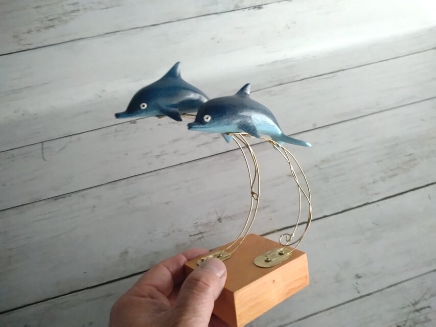 木のイルカ・蒼いイルカたち | iichi 日々の暮らしを心地よくする
