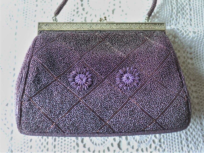 【美品】アンティーク ビーズ ハンドバッグ☆濃紫 フォーマルシーンにも パープルビーズバッグ ビーズ刺繍バッグ 紫ビーズハンドバッグ | iichi