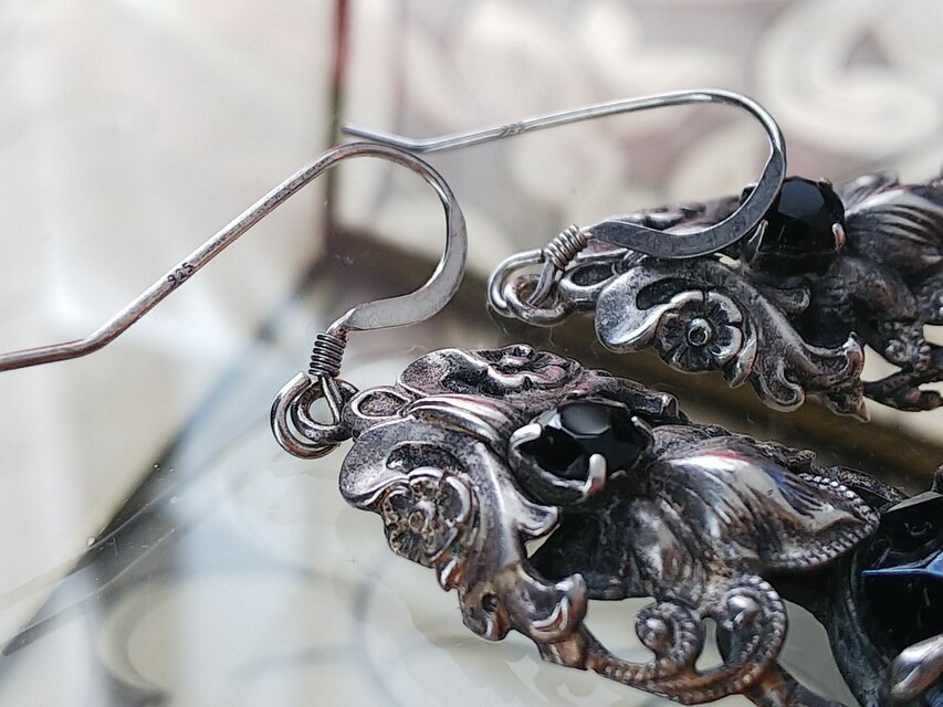 アンティーク アールヌーボーBlack／Antique-Silverフローラル