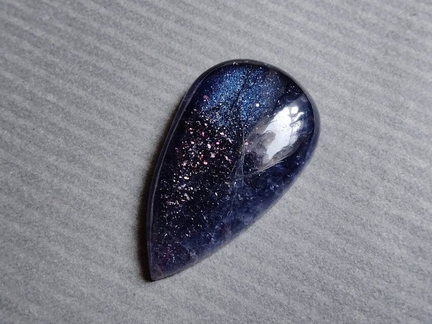 アイオライトサンストーン 28x16mm ルース | iichi 日々の暮らしを