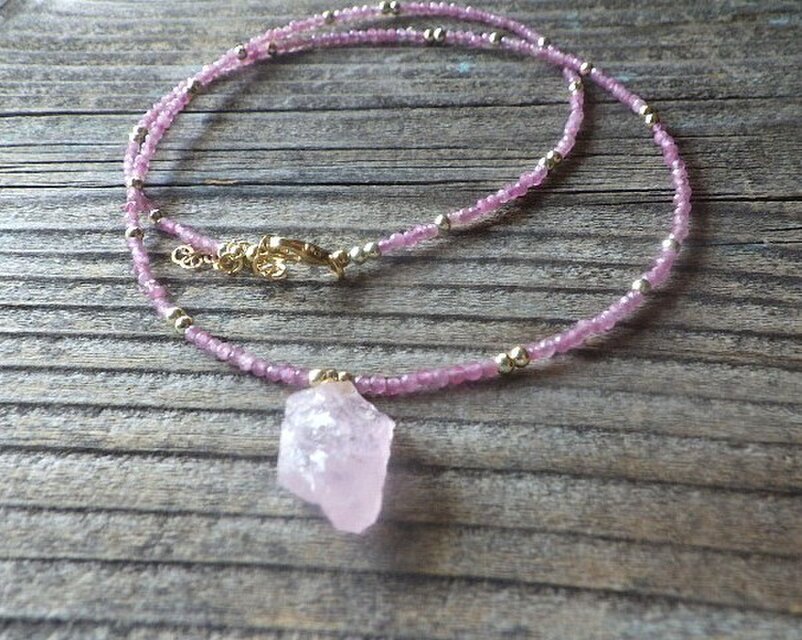 ALL天然石14kgf】Morganite Necklace 大粒モルガナイト原石とピンク