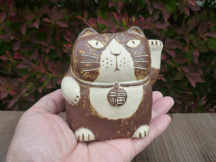 招き猫（大） | iichi 日々の暮らしを心地よくするハンドメイドや